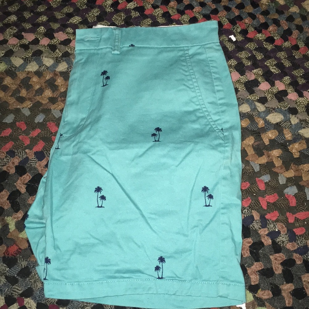 Mens khaki shorts